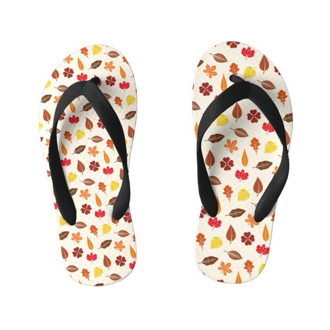 Der Herbst fällt Blätter auf einen Creme-Hintergru Kinderbadesandalen (Fußbett)