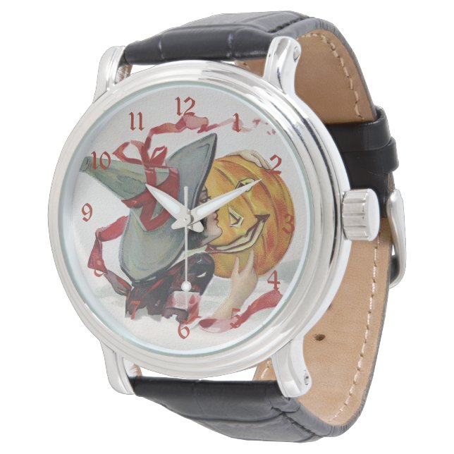 Der Hexenkuss: eine Kürbislaterne zu Halloween Armbanduhr (Schrägansicht)