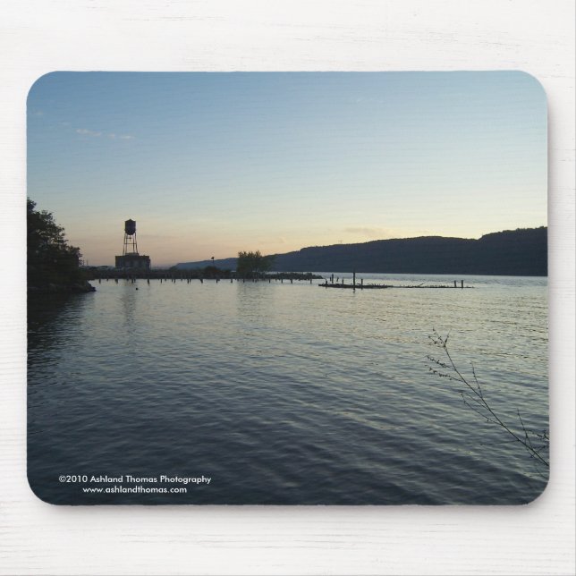 Der Hudson an der Dämmerung Mousepad (Vorne)