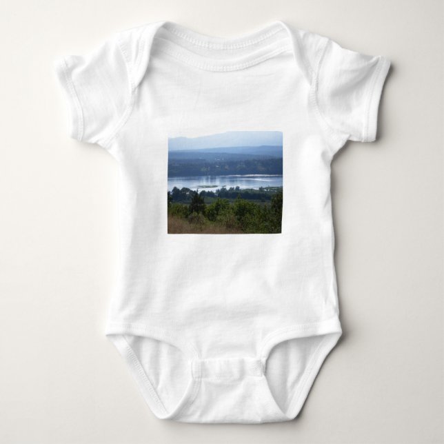 DER HUDSON BABY STRAMPLER (Vorderseite)