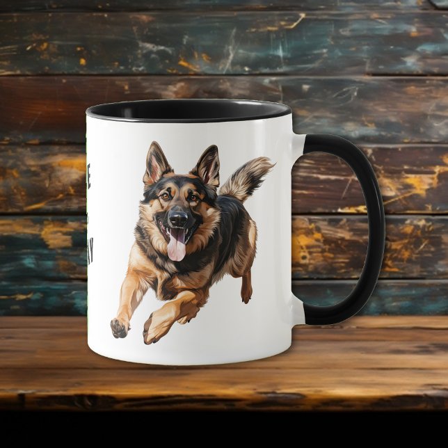 Der Hund der deutschen Schäferhunde ergreift den T Tasse (Von Creator hochgeladen)