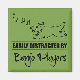 Der Hund wird leicht von den Banjo-Spielern abgele Magnet