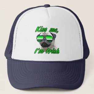 Der irische Mops, lustig küssen mich St Patrick Truckerkappe