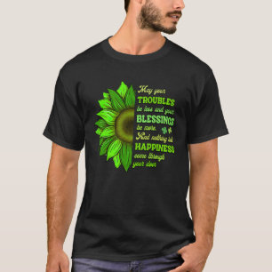 Der irische Segen der Frauen in der grünen Sonnenb T-Shirt