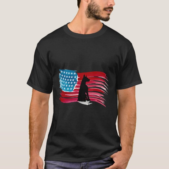 Der Juli Doberman Lover T-Shirt (Vorderseite)