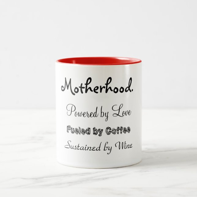 Der Kaffee-Tasse der Mama Zweifarbige Tasse (Mittel)