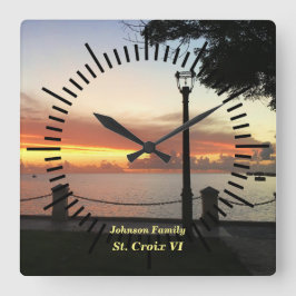 Der karibische tropische Sonnenuntergang Quadratische Wanduhr