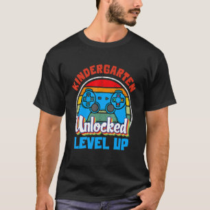 Der Kindergarten entriegelt Level-Up-Gamer-Boys wi T-Shirt