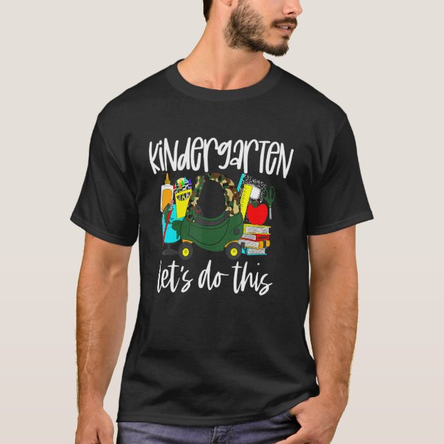 Der Kindergarten lässt uns das zurück zur Krawatte T-Shirt (Vorderseite)