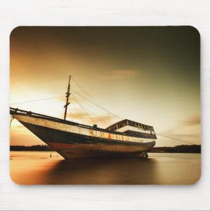 Der Körper alten Schiffs Bali, Indonesien Mousepad