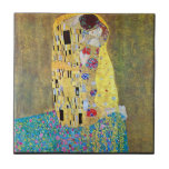 Der Kuss 2 von Gustav Klimt Fliese<br><div class="desc">Dieses Gemälde mit dem Titel The Kiss 2 wurde von dem berühmten Künstler Gustav Klimt gemacht.


Über Gustav KlimtGustav Klimt war ein österreichischer Symbolik-Maler und eines der prominentesten Mitglieder der Wiener Sezessionsbewegung. Er wurde 1897 Gründungsmitglied und Vorsitzender der Dackel Sezession und der Zeitschrift Ver Sacrum.</div>