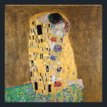 Der Kuss von Gustav Klimt Fotodruck<br><div class="desc">Der Kuss von Gustav Klimt Der Kuss ist ein Ölgemälde mit Goldblatt, Silber und Platin vom österreichischen Symbolik-Maler Gustav Klimt. Es wurde irgendwann in den Jahren 1907 und 1908 gemalt, auf dem Höhepunkt dessen, was Gelehrte seine "Goldene Periode" nennen. Mit schimmernden Goldtönen, stilisierten Formen und sentimentaler Ikonographie verzaubert der Kiss...</div>