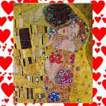 Der Kuss von Gustav Klimt, Vintager Jugendstil<br><div class="desc">Das ultimative Gemälde der Liebe, ein wunderschönes Design zum Valentinstag! Der Kuss (Detail) (1907-1908) von Gustav Klimt ist ein Vintager Viktorianischer Epos-Symbolismus feine Kunst-Liebe und Romantik-Gemälde mit einem romantischen Paar in verschiedenen Goldtönen, Mustern und Symbolen, die einen Kuss vor einem Bronzestand teilen. Über den Künstler: Gustav Klimt (1862-1918) war ein...</div>