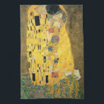 Der Kuss von Gustav Klimt, Vintager Jugendstil Geschirrtuch<br><div class="desc">Der Kuss (Der Kuss) (1907/08) von Gustav Klimt ist wahrscheinlich sein berühmtestes Werk. Klimt begann seine Arbeit im Jahre 1907 und ist der Höhepunkt seiner so genannten Goldenen Periode. Der Kiss ist ein Vintages Viktorianisches Era-Symbolismus, das eine Liebe und Romantik mit einem romantischen Paar in verschiedenen Goldtönen, Symbolen und Mustern...</div>