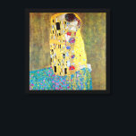 Der Kuss von Gustav Klimt, Vintager Jugendstil Leinwanddruck<br><div class="desc">Der Kuss (Der Kuss) (1907/08) von Gustav Klimt ist wahrscheinlich sein berühmtestes Werk. Klimt begann seine Arbeit im Jahre 1907 und ist der Höhepunkt seiner so genannten Goldenen Periode. Der Kiss ist ein Vintages Viktorianisches Era-Symbolismus, das eine Liebe und Romantik mit einem romantischen Paar in verschiedenen Goldtönen, Symbolen und Mustern...</div>