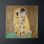 Der Kuss von Gustav Klimt Wandteppich<br><div class="desc">Der Kuss von Gustav Klimt Der Kuss ist ein Ölgemälde mit Goldblatt, Silber und Platin vom österreichischen Symbolik-Maler Gustav Klimt. Es wurde irgendwann in den Jahren 1907 und 1908 gemalt, auf dem Höhepunkt dessen, was Gelehrte seine "Goldene Periode" nennen. Mit schimmernden Goldtönen, stilisierten Formen und sentimentaler Ikonographie verzaubert der Kiss...</div>