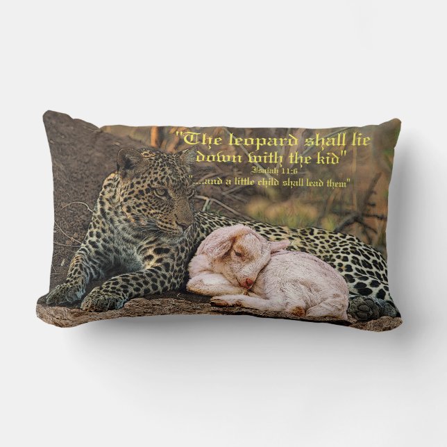 Der Leopard legt sich mit dem Lamm-Isaiah 11 Lendenkissen (Vorderseite)
