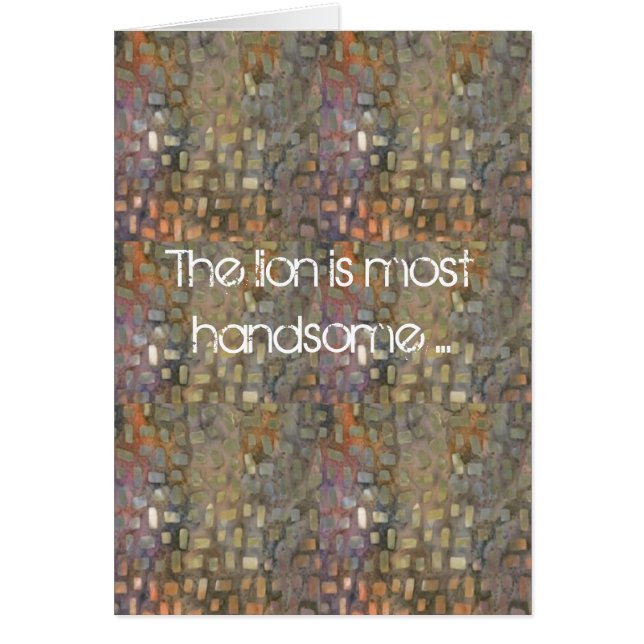 Der Löwe ist das meiste hübsche, wenn er nach (Vorne)