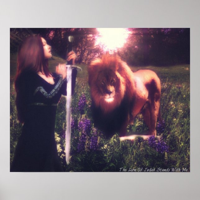 Der Löwe von Judah steht mit meinem Poster (Vorne)