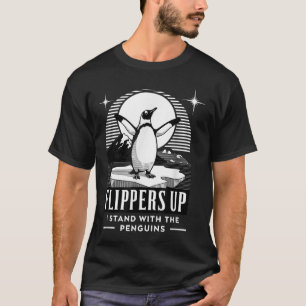 Der lustige Pinguin zieht mich hoch und steht mit T-Shirt