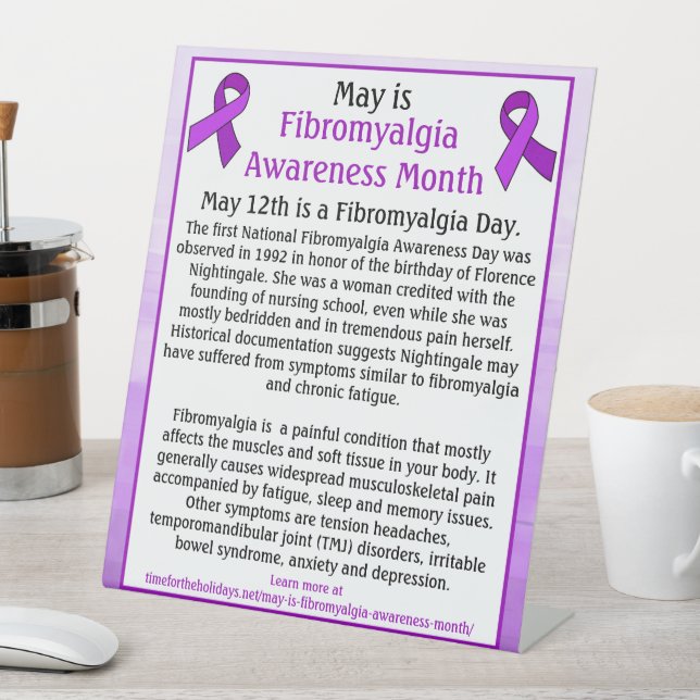 Der Mai ist der Monat des fibromyalgischen Bewusst Sockelschild (In Situ)