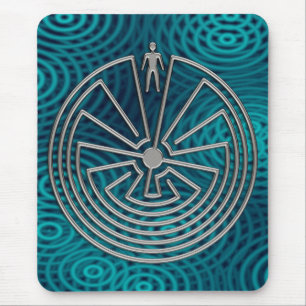 Der Mann im Labyrinth - Silber Mousepad