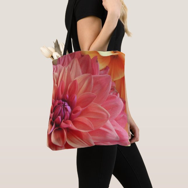 Der Markt-Tasche des heftigen Blumen-Bauern Tasche (Von Nahem)