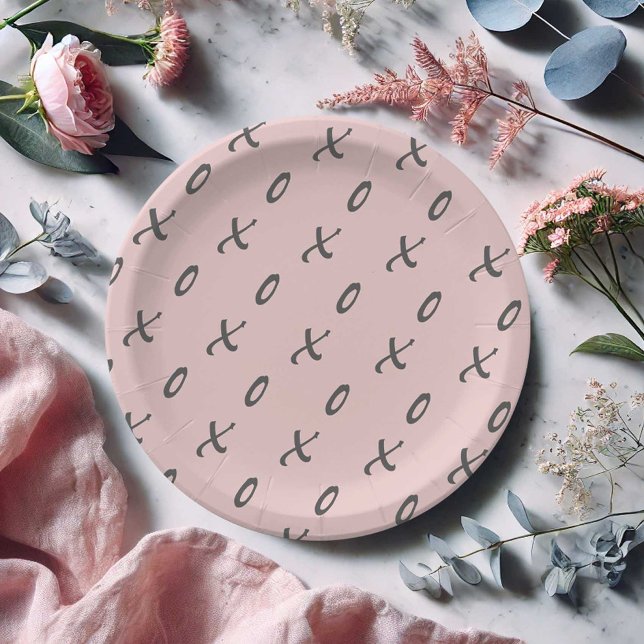 Der moderne Valentinstag Pappteller (Galentines party decor paper plates with x and o pattern)