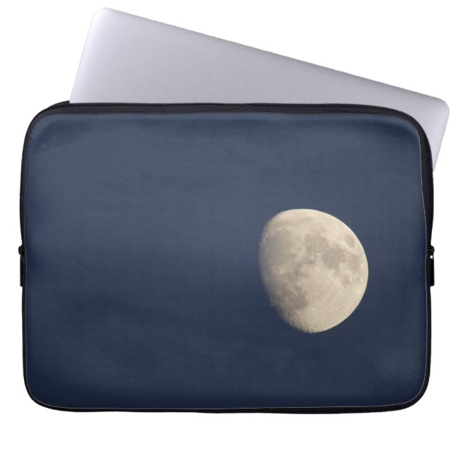 Der Mond im frühen Abend Laptopschutzhülle (Vorderseite)