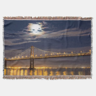 Der Moonrise heute Abend über der Bucht-Brücke Decke