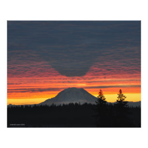 Der Mount Rainier und sein Schatten im Großen Fotodruck