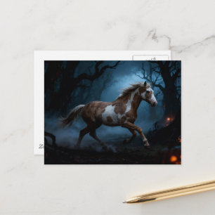 Der Mustang im verlassenen Wald Postkarte
