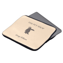 Der niedliche Pinguin der Heimtierwerkerei Laptopschutzhülle
