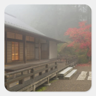 Der Pavillon im Portland Japanese Garden Quadratischer Aufkleber