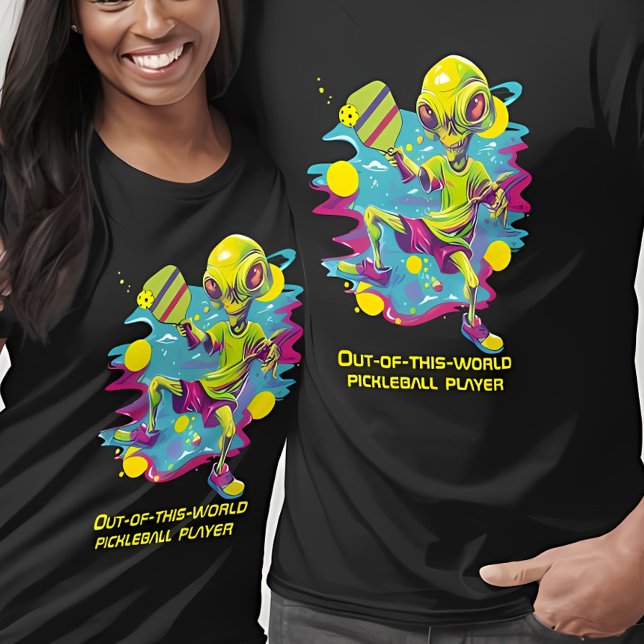 Der Pickleball-Invasor T-Shirt (This t-shirt is pickleball meets intergalactic domination!)