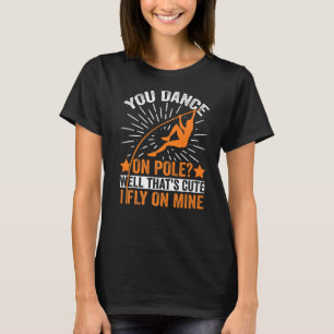 Der Pole Vaully fliegt auf meinem Pole Vault Athle T-Shirt