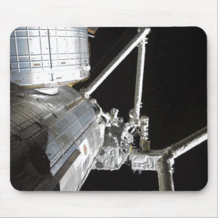 Der Roboterarm des japanischen Experiments Modu 2 Mousepad