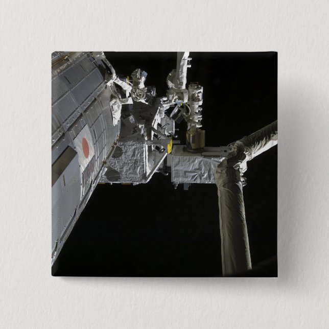 Der Roboterarm des japanischen Versuchsmodells Button (Vorderseite)