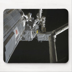 Der Roboterarm des japanischen Versuchsmodells Mousepad