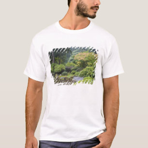 Der rollende Teich mit der Mondbrücke T-Shirt