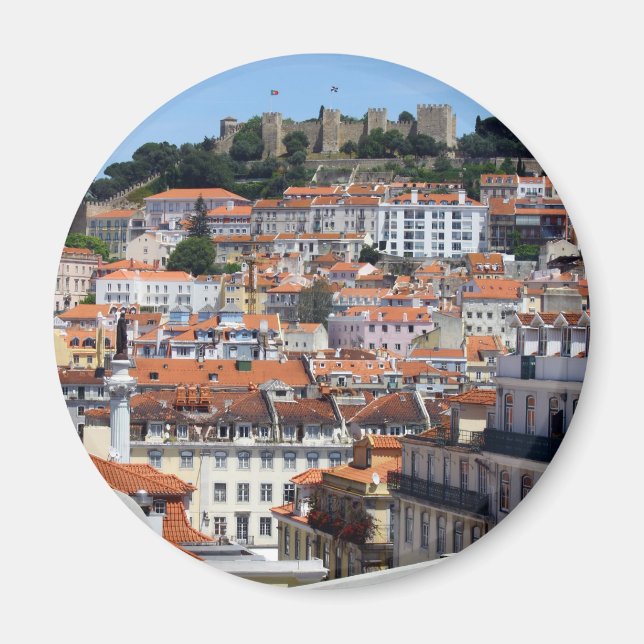 Der Rossio und der Hügel von des Burgs, des Magnet (Vorne)