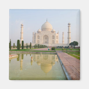 Der ruhige friedliche Taj Mahal bei Sonnenaufgang Magnet