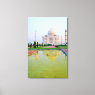 Der ruhige friedliche Weltberühmte Taj Mahal bei Leinwanddruck