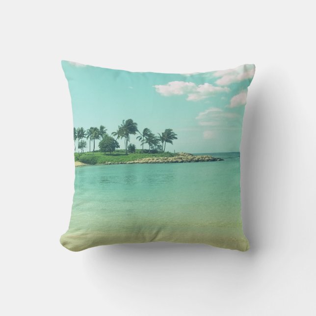 Der ruhige Strand von Serene Turquoise in Hawaii Kissen (Vorderseite)
