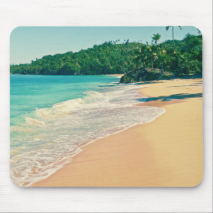 Der ruhige tropische Strand Mousepad