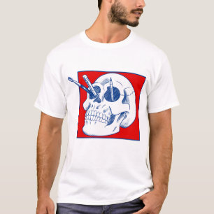 Der Schädel des Künstlers mit Bleistiften und Pins T-Shirt