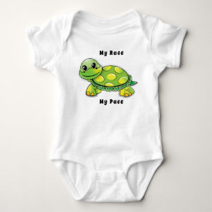 Der Schritt der Schildkröte Baby Strampler