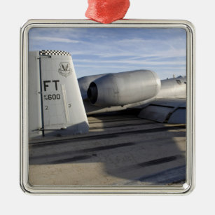 Der Schwanz eines A-10-Thunderbolls II Silbernes Ornament