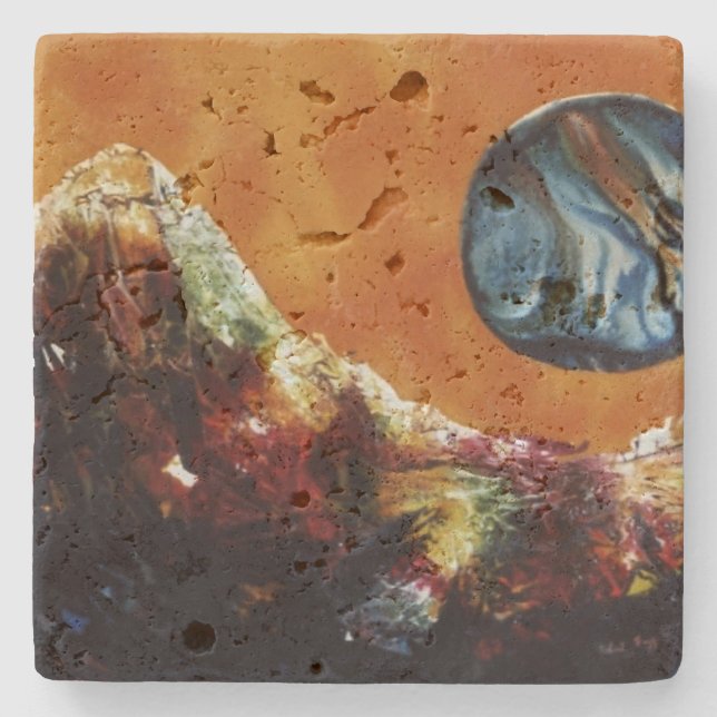 Der SFI-Wassermond in geringer Umlaufbahn über den Steinuntersetzer (Vorderseite)