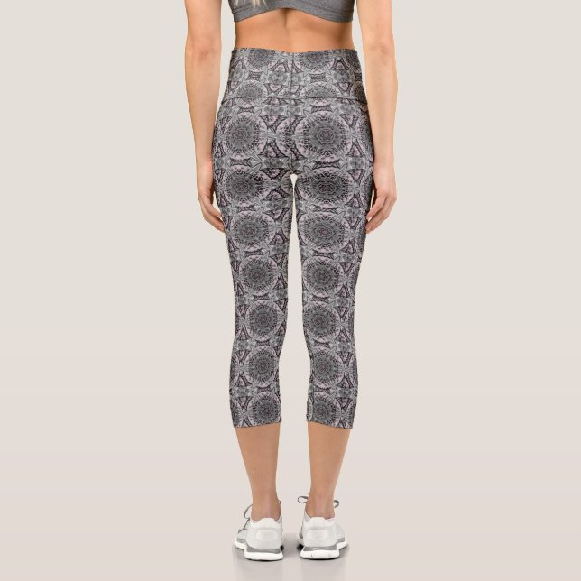 Der silberne Fraktalgarten Capri Leggings (Rückseite)